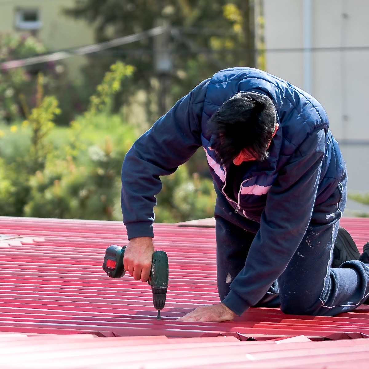 residential roofer repairs metal roof installation